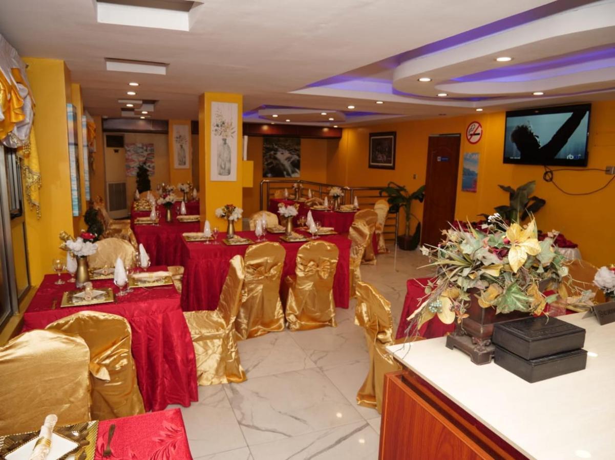 Marriot Metropolitan Hotel Douala Exterior foto
